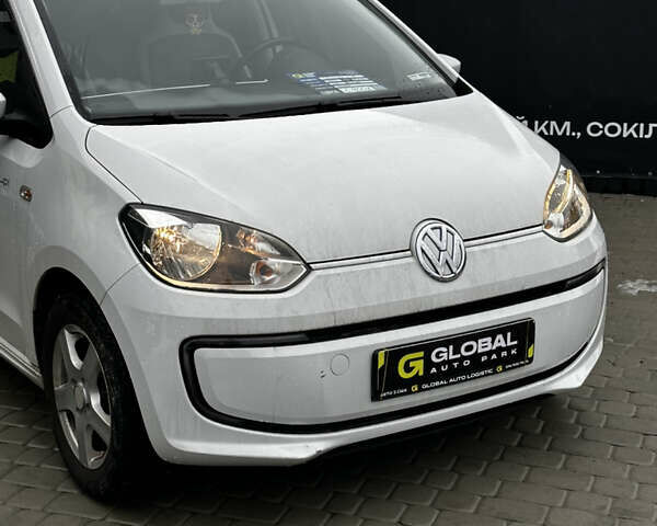 Белый Фольксваген e-up, объемом двигателя 0 л и пробегом 72 тыс. км за 6900 $, фото 3 на Automoto.ua