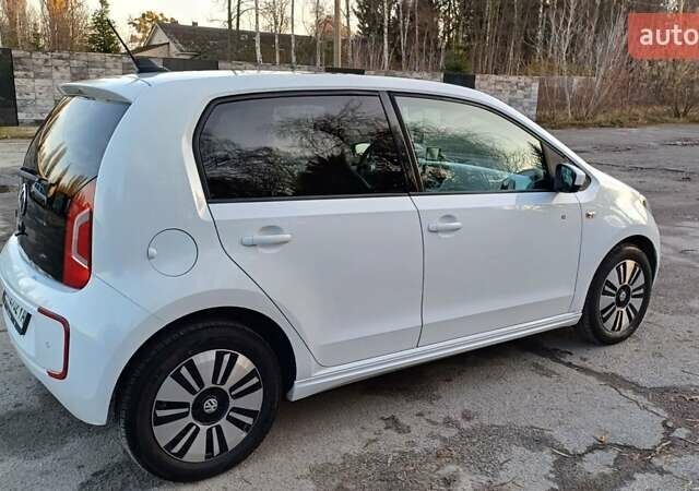 Білий Фольксваген e-up, об'ємом двигуна 0 л та пробігом 114 тис. км за 6499 $, фото 7 на Automoto.ua
