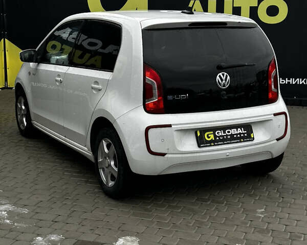 Белый Фольксваген e-up, объемом двигателя 0 л и пробегом 72 тыс. км за 6900 $, фото 16 на Automoto.ua