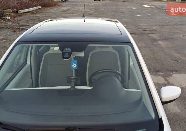 Білий Фольксваген e-up, об'ємом двигуна 0 л та пробігом 114 тис. км за 6499 $, фото 3 на Automoto.ua