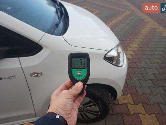 Фольксваген e-up 2013 в Самборе на Automoto.ua Белый Фольксваген e-up, объемом двигателя 0 л и пробегом 120 тыс. км за 6000 $, фото 73 на Automoto.ua