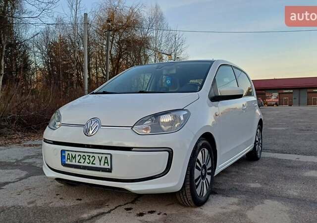 Білий Фольксваген e-up, об'ємом двигуна 0 л та пробігом 114 тис. км за 6499 $, фото 4 на Automoto.ua