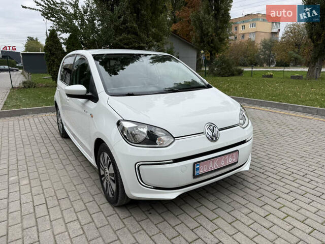 Фольксваген e-up 2013 в Каменце-Подольском на Automoto.ua Белый Фольксваген e-up, объемом двигателя 0 л и пробегом 150 тыс. км за 5999 $, фото 2 на Automoto.ua