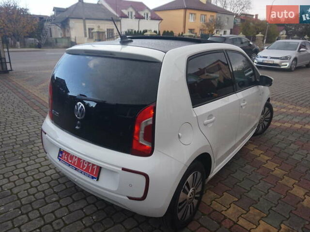 Фольксваген e-up 2013 в Самборе на Automoto.ua Белый Фольксваген e-up, объемом двигателя 0 л и пробегом 120 тыс. км за 6000 $, фото 16 на Automoto.ua