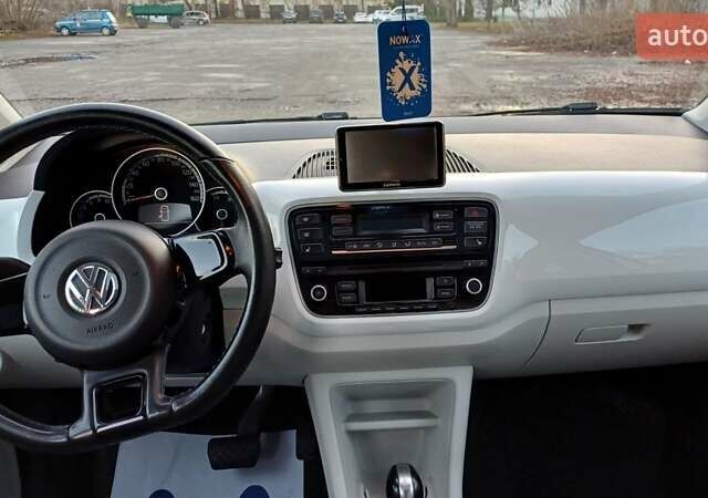 Білий Фольксваген e-up, об'ємом двигуна 0 л та пробігом 114 тис. км за 6499 $, фото 25 на Automoto.ua