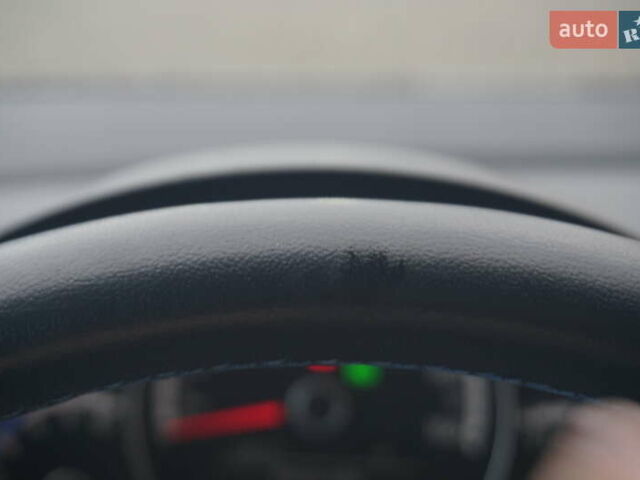 Фольксваген e-up 2013 в Самборе на Automoto.ua Белый Фольксваген e-up, объемом двигателя 0 л и пробегом 120 тыс. км за 6000 $, фото 29 на Automoto.ua