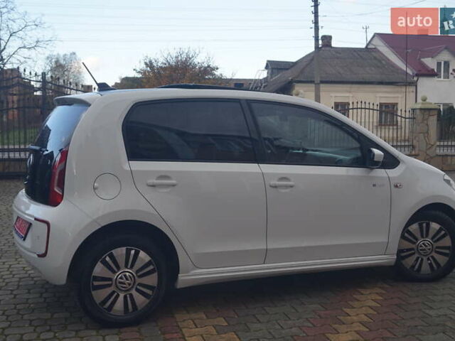Фольксваген e-up 2013 в Самборе на Automoto.ua Белый Фольксваген e-up, объемом двигателя 0 л и пробегом 120 тыс. км за 6000 $, фото 6 на Automoto.ua