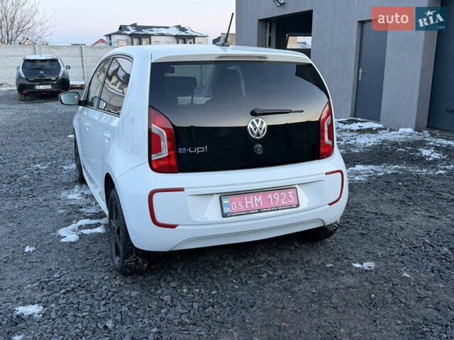 Белый Фольксваген e-up, объемом двигателя 0 л и пробегом 84 тыс. км за 5850 $, фото 7 на Automoto.ua