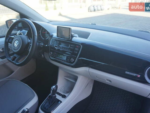 Белый Фольксваген e-up, объемом двигателя 0 л и пробегом 84 тыс. км за 6200 $, фото 40 на Automoto.ua