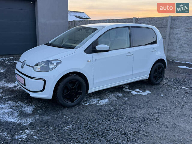 Белый Фольксваген e-up, объемом двигателя 0 л и пробегом 84 тыс. км за 5850 $, фото 2 на Automoto.ua