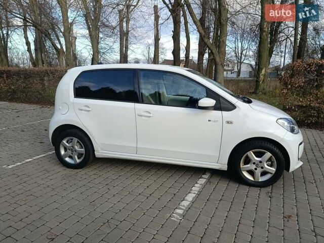 Білий Фольксваген e-up, об'ємом двигуна 0 л та пробігом 108 тис. км за 6930 $, фото 6 на Automoto.ua