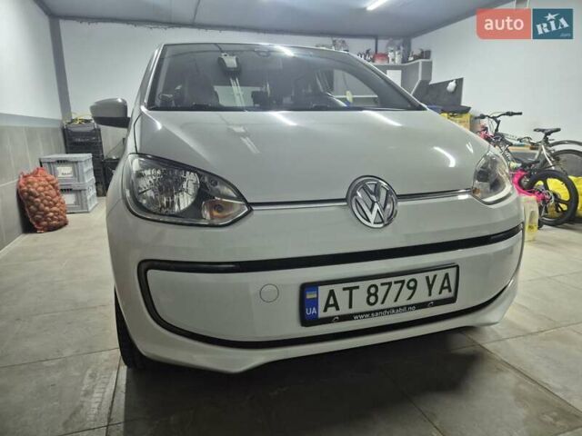 Белый Фольксваген e-up, объемом двигателя 0 л и пробегом 88 тыс. км за 6650 $, фото 3 на Automoto.ua