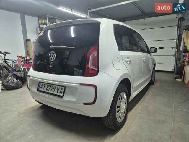 Белый Фольксваген e-up, объемом двигателя 0 л и пробегом 88 тыс. км за 6650 $, фото 2 на Automoto.ua
