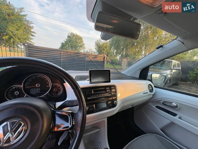 Білий Фольксваген e-up, об'ємом двигуна 0 л та пробігом 142 тис. км за 6100 $, фото 22 на Automoto.ua