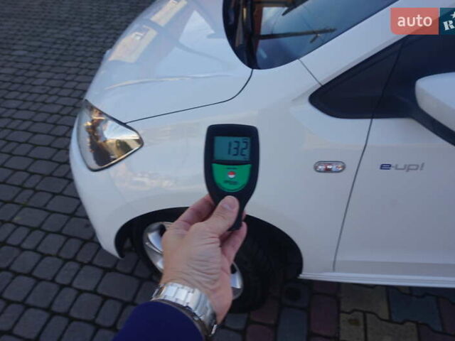 Белый Фольксваген e-up, объемом двигателя 0 л и пробегом 84 тыс. км за 6200 $, фото 61 на Automoto.ua