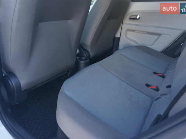 Белый Фольксваген e-up, объемом двигателя 0 л и пробегом 84 тыс. км за 6200 $, фото 45 на Automoto.ua