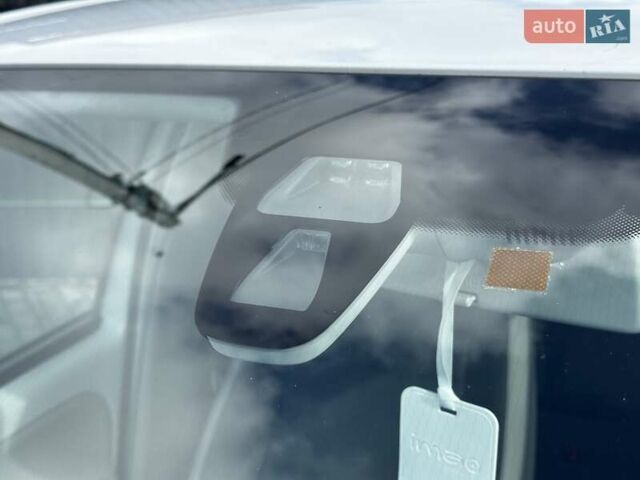 Белый Фольксваген e-up, объемом двигателя 0 л и пробегом 89 тыс. км за 6799 $, фото 13 на Automoto.ua