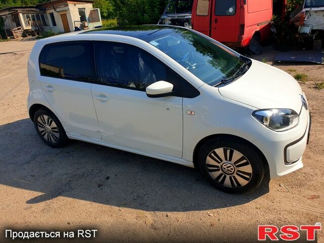 Белый Фольксваген e-up, объемом двигателя 65 л и пробегом 177 тыс. км за 7000 $, фото 13 на Automoto.ua