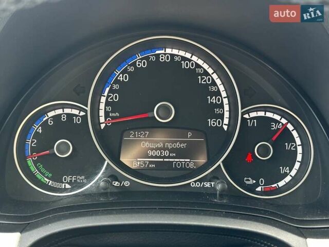 Белый Фольксваген e-up, объемом двигателя 0 л и пробегом 89 тыс. км за 6799 $, фото 22 на Automoto.ua