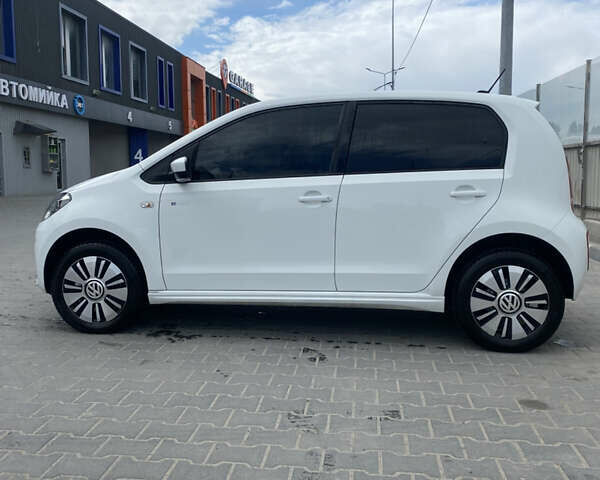 Белый Фольксваген e-up, объемом двигателя 0 л и пробегом 45 тыс. км за 7499 $, фото 4 на Automoto.ua