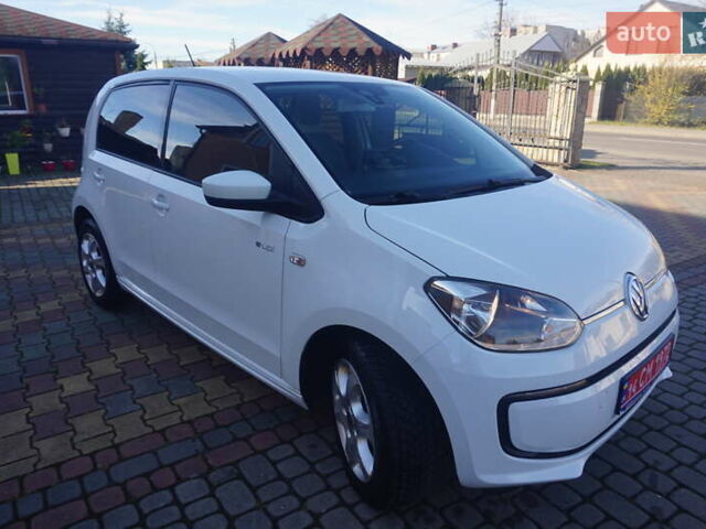 Белый Фольксваген e-up, объемом двигателя 0 л и пробегом 84 тыс. км за 6200 $, фото 15 на Automoto.ua