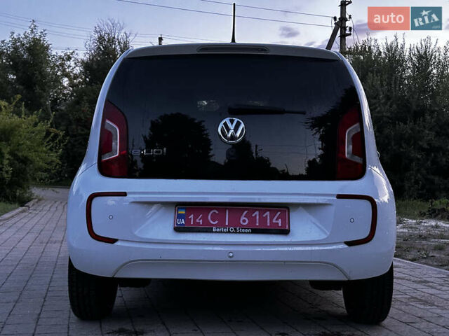 Белый Фольксваген e-up, объемом двигателя 0 л и пробегом 89 тыс. км за 6590 $, фото 8 на Automoto.ua