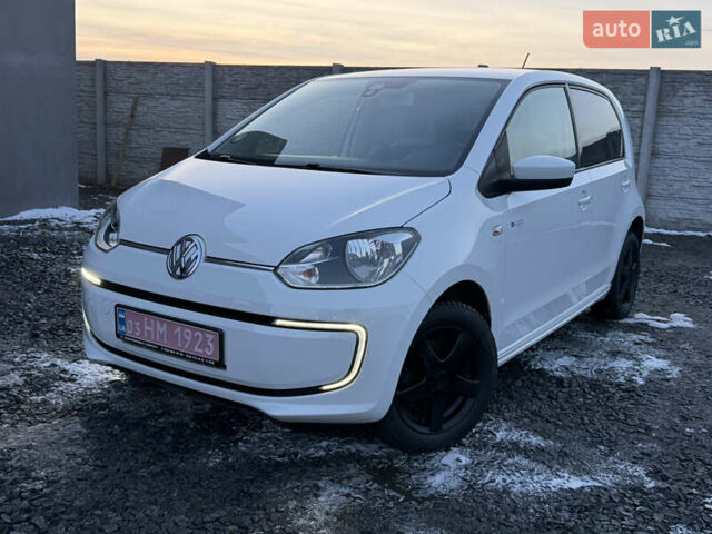 Белый Фольксваген e-up, объемом двигателя 0 л и пробегом 84 тыс. км за 5850 $, фото 19 на Automoto.ua