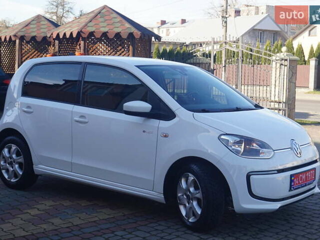 Белый Фольксваген e-up, объемом двигателя 0 л и пробегом 84 тыс. км за 6200 $, фото 5 на Automoto.ua