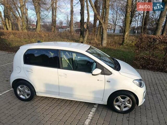 Білий Фольксваген e-up, об'ємом двигуна 0 л та пробігом 108 тис. км за 6930 $, фото 19 на Automoto.ua