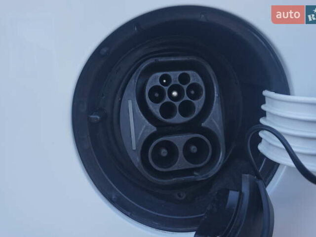 Белый Фольксваген e-up, объемом двигателя 0 л и пробегом 84 тыс. км за 6200 $, фото 71 на Automoto.ua