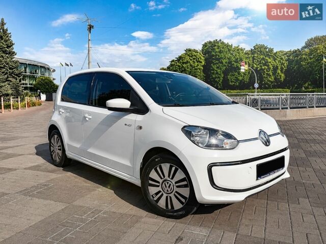 Білий Фольксваген e-up, об'ємом двигуна 0 л та пробігом 111 тис. км за 6400 $, фото 13 на Automoto.ua