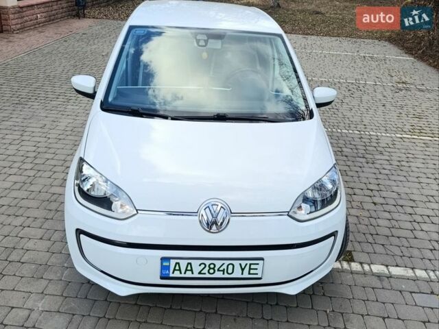 Белый Фольксваген e-up, объемом двигателя 0 л и пробегом 110 тыс. км за 6930 $, фото 11 на Automoto.ua
