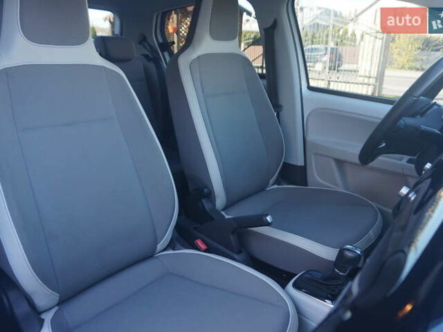 Белый Фольксваген e-up, объемом двигателя 0 л и пробегом 84 тыс. км за 6200 $, фото 39 на Automoto.ua