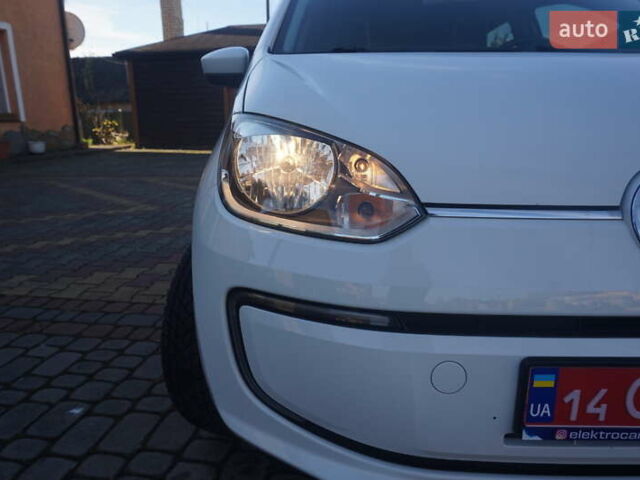 Белый Фольксваген e-up, объемом двигателя 0 л и пробегом 84 тыс. км за 6200 $, фото 22 на Automoto.ua