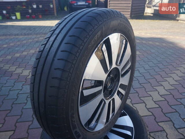 Белый Фольксваген e-up, объемом двигателя 0 л и пробегом 84 тыс. км за 6200 $, фото 72 на Automoto.ua