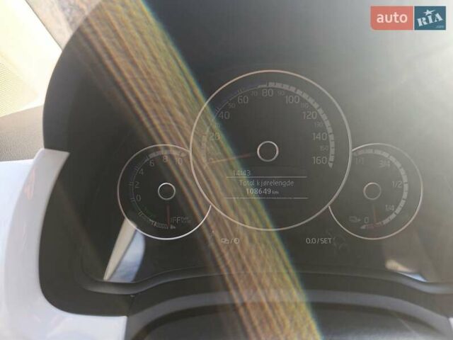 Білий Фольксваген e-up, об'ємом двигуна 0 л та пробігом 108 тис. км за 6930 $, фото 37 на Automoto.ua