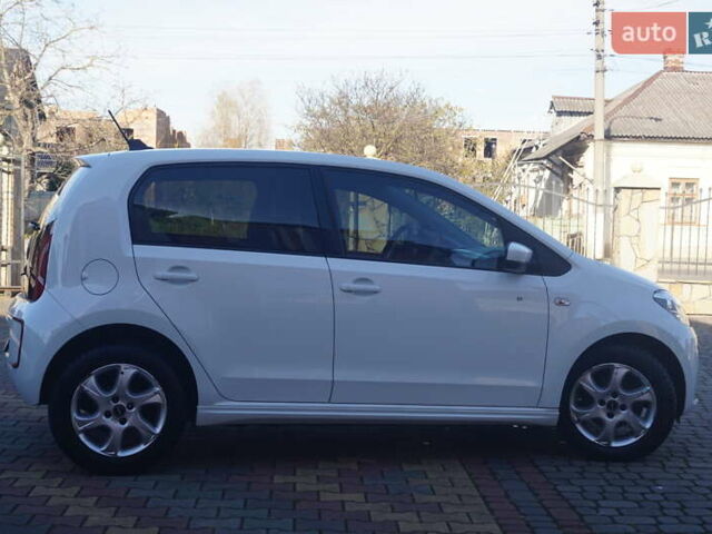 Белый Фольксваген e-up, объемом двигателя 0 л и пробегом 84 тыс. км за 6200 $, фото 7 на Automoto.ua