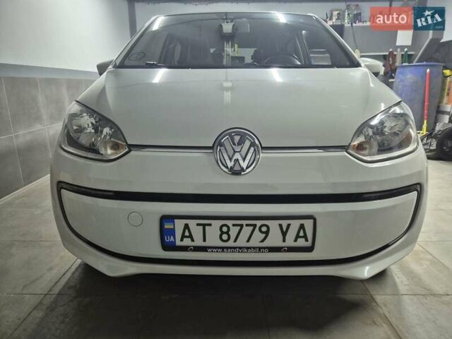 Белый Фольксваген e-up, объемом двигателя 0 л и пробегом 88 тыс. км за 6650 $, фото 4 на Automoto.ua