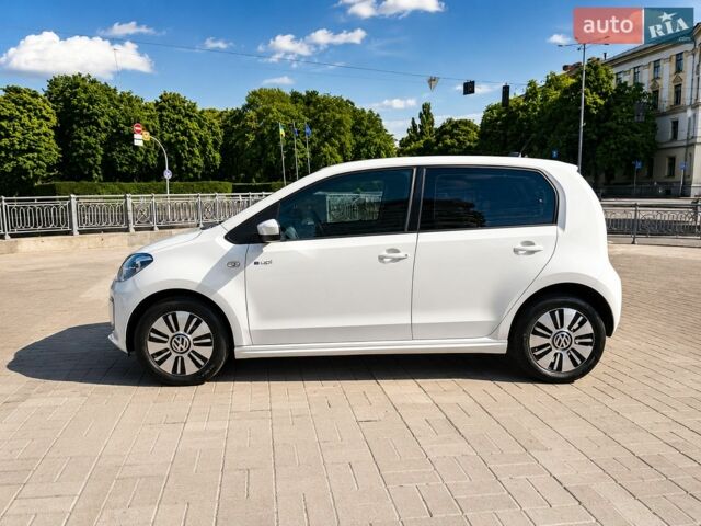 Білий Фольксваген e-up, об'ємом двигуна 0 л та пробігом 111 тис. км за 8400 $, фото 3 на Automoto.ua