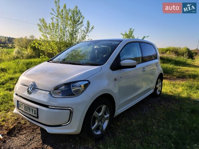Белый Фольксваген e-up, объемом двигателя 0 л и пробегом 130 тыс. км за 6299 $, фото 4 на Automoto.ua
