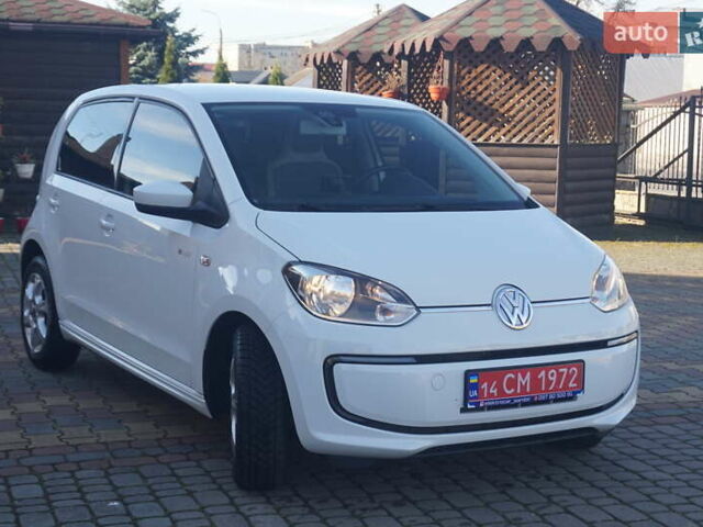 Белый Фольксваген e-up, объемом двигателя 0 л и пробегом 84 тыс. км за 6200 $, фото 4 на Automoto.ua