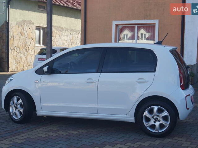 Белый Фольксваген e-up, объемом двигателя 0 л и пробегом 84 тыс. км за 6200 $, фото 12 на Automoto.ua