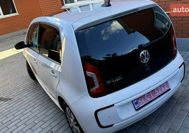 Белый Фольксваген e-up, объемом двигателя 0 л и пробегом 49 тыс. км за 8100 $, фото 7 на Automoto.ua