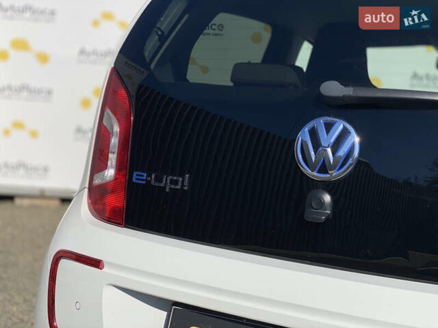 Белый Фольксваген e-up, объемом двигателя 0 л и пробегом 106 тыс. км за 6700 $, фото 14 на Automoto.ua