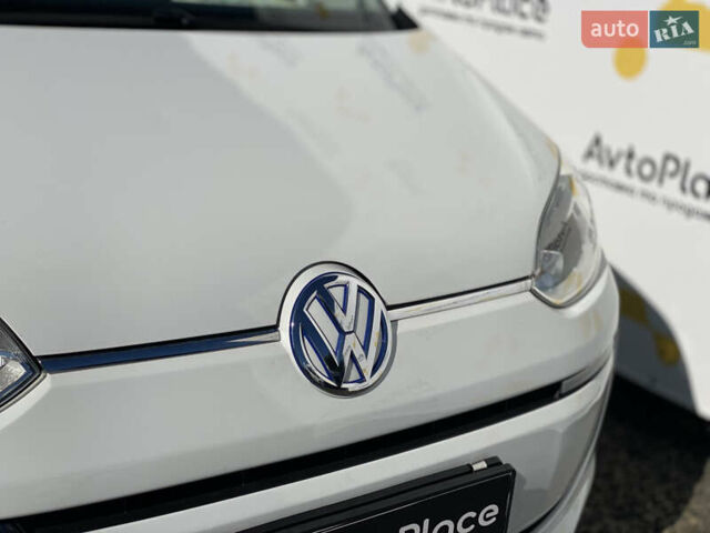 Белый Фольксваген e-up, объемом двигателя 0 л и пробегом 106 тыс. км за 6600 $, фото 27 на Automoto.ua