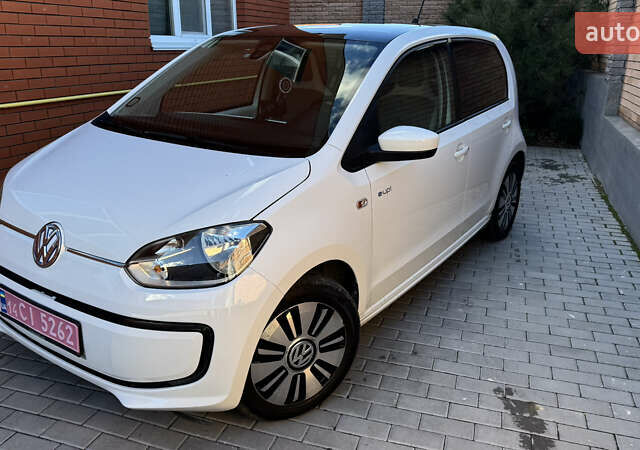 Белый Фольксваген e-up, объемом двигателя 0 л и пробегом 49 тыс. км за 8100 $, фото 2 на Automoto.ua