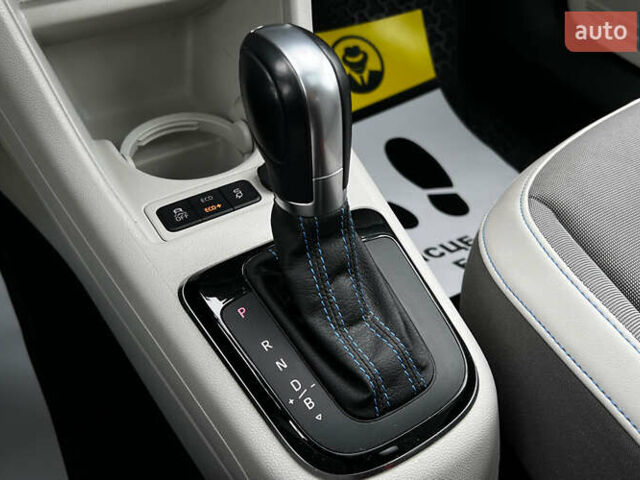 Білий Фольксваген e-up, об'ємом двигуна 0 л та пробігом 69 тис. км за 7100 $, фото 15 на Automoto.ua