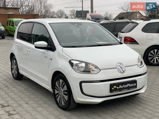 Белый Фольксваген e-up, объемом двигателя 0 л и пробегом 104 тыс. км за 6699 $, фото 18 на Automoto.ua