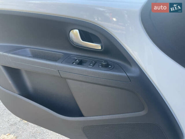 Белый Фольксваген e-up, объемом двигателя 0 л и пробегом 175 тыс. км за 6900 $, фото 7 на Automoto.ua