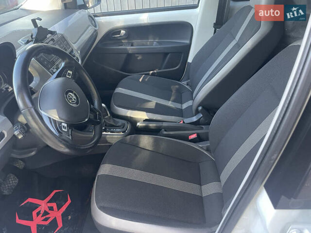 Белый Фольксваген e-up, объемом двигателя 0 л и пробегом 175 тыс. км за 6900 $, фото 9 на Automoto.ua